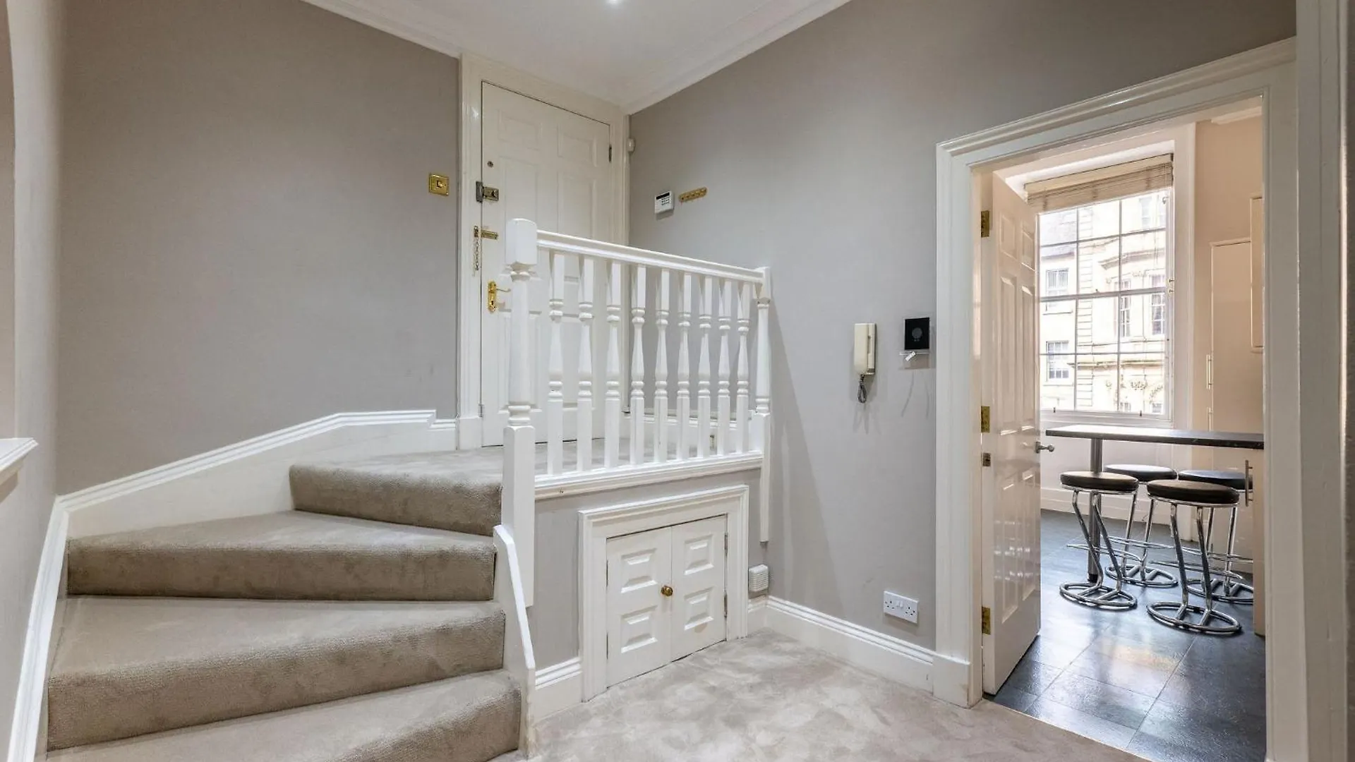 City Centre Apartment Edinburgh 0*,