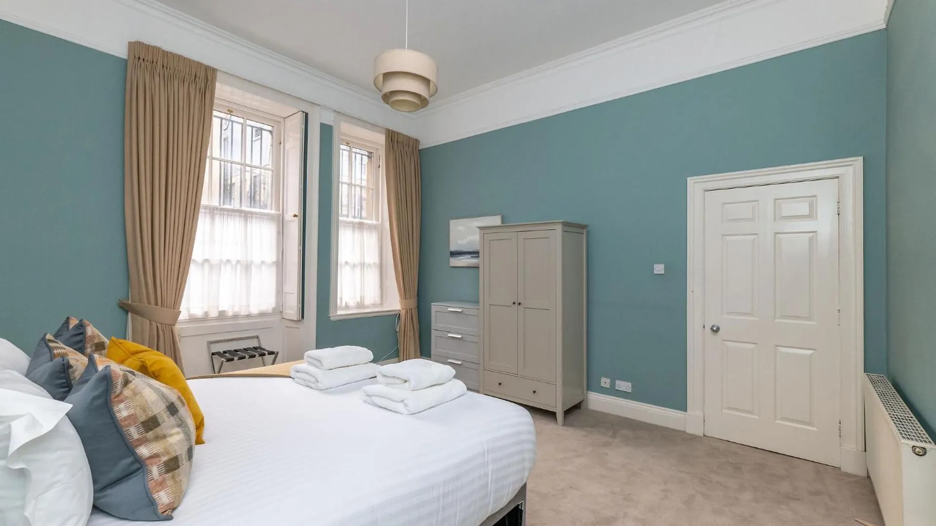City Centre Apartment Edinburgh