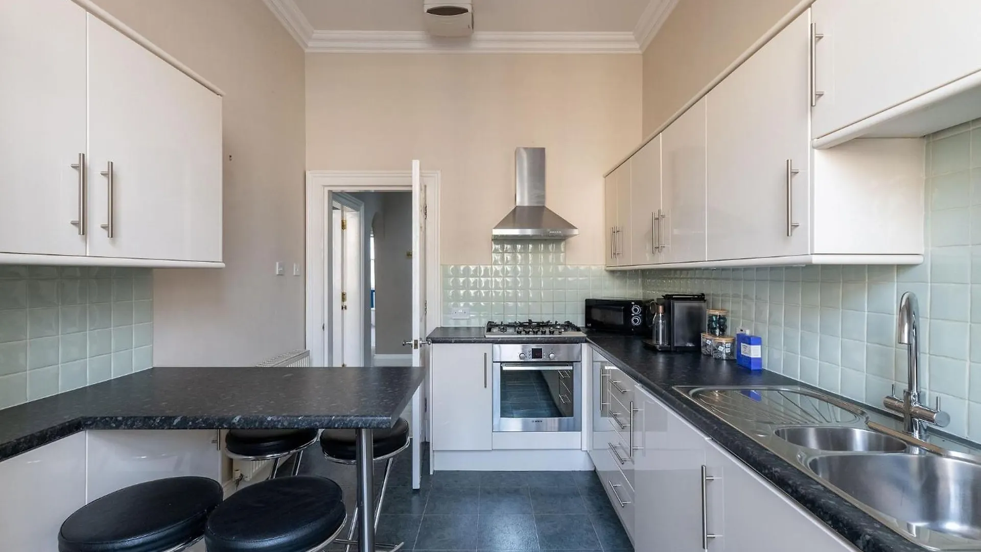City Centre Apartment Edinburgh